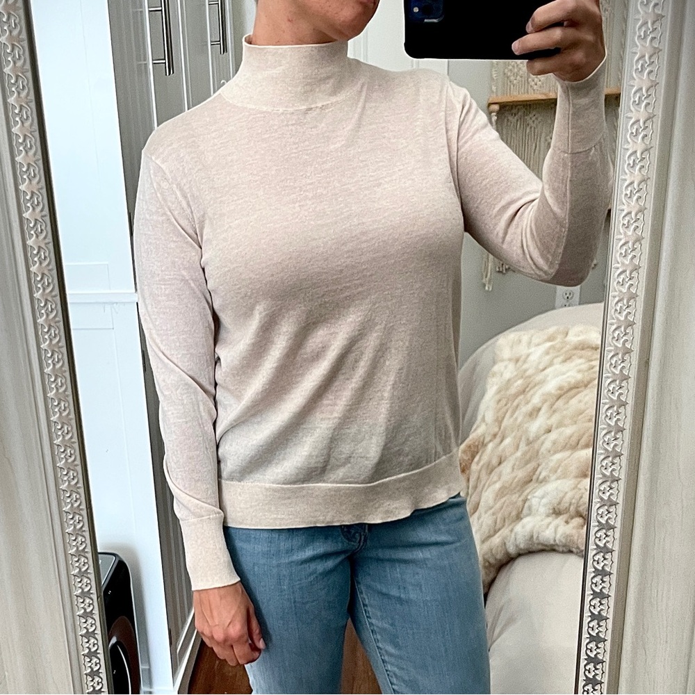 New Banana Republic Merino Wool Sweater in Cream